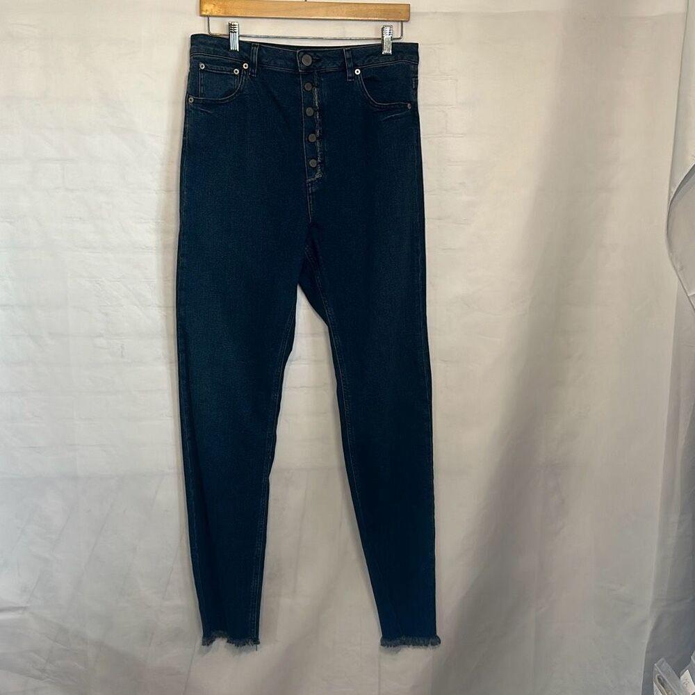 ASOS Mens Button Fly Frayed Hem Distressed Jeans‎ size 32/36